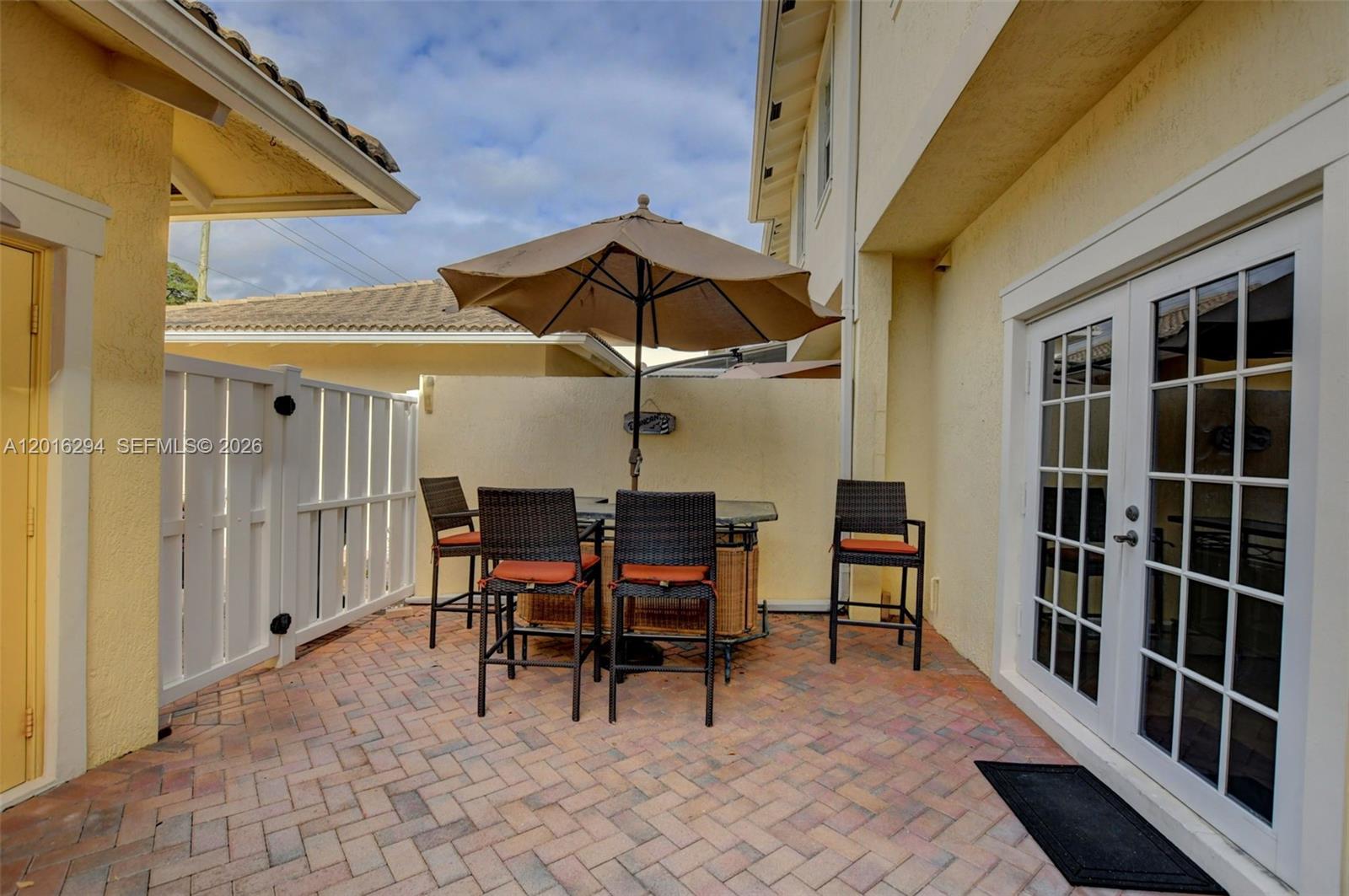 FAIRFIELD GARDENS - Residential