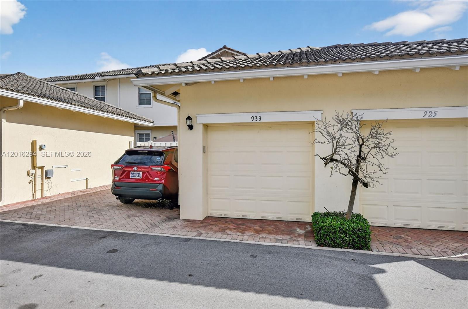 FAIRFIELD GARDENS - Residential