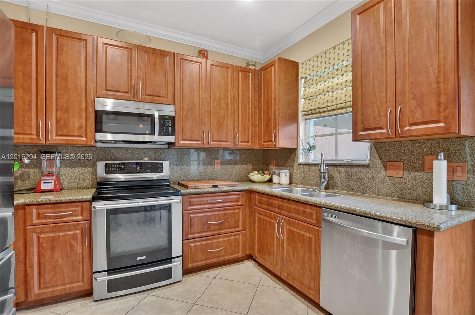 FAIRFIELD GARDENS - Residential