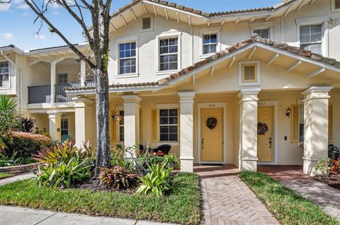 Photo of 933 NW 18th Ave, Boca Raton, FL 33486 (MLS # A12016294)