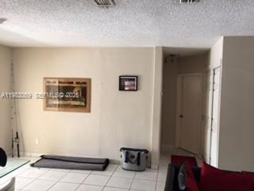 Photo of 1750 W 56 St #112, Hialeah, FL 33012 (MLS # A11983069)