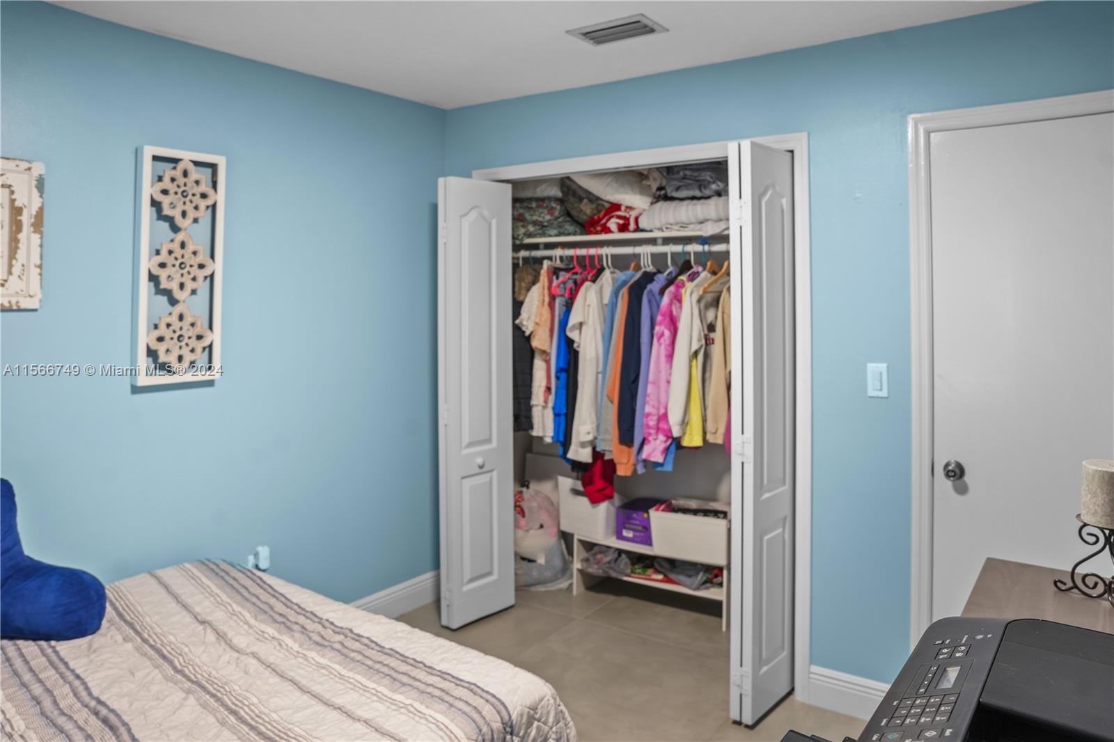 MAJESTIC ESTATES 3RD ADDN - Residential
