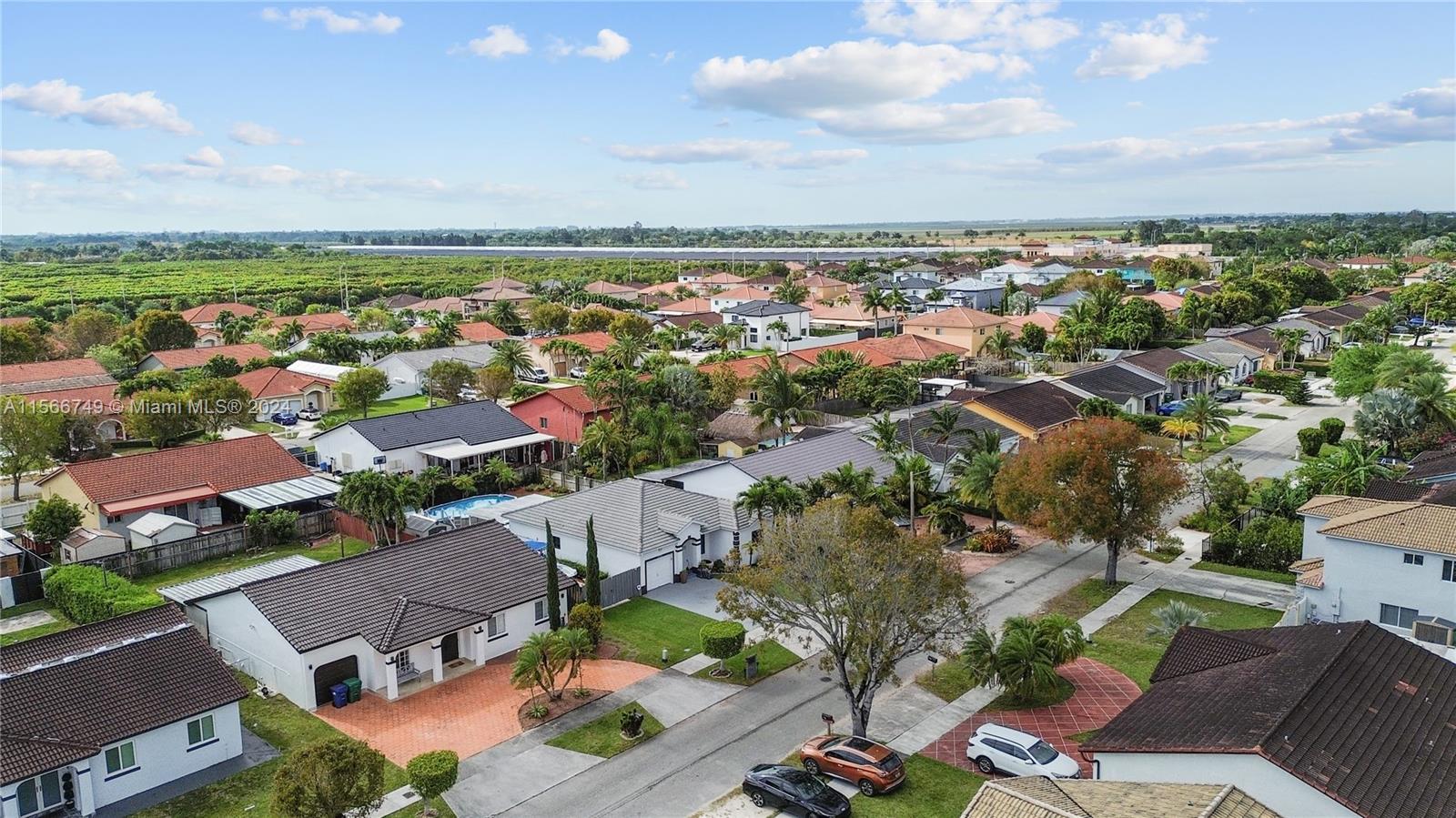 MAJESTIC ESTATES 3RD ADDN - Residential