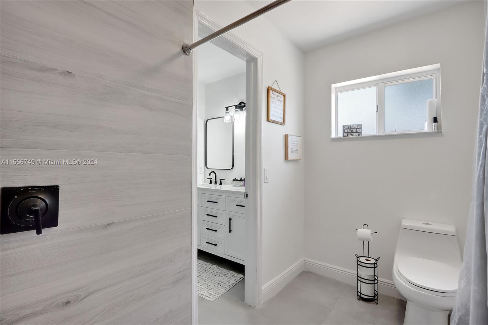 MAJESTIC ESTATES 3RD ADDN - Residential