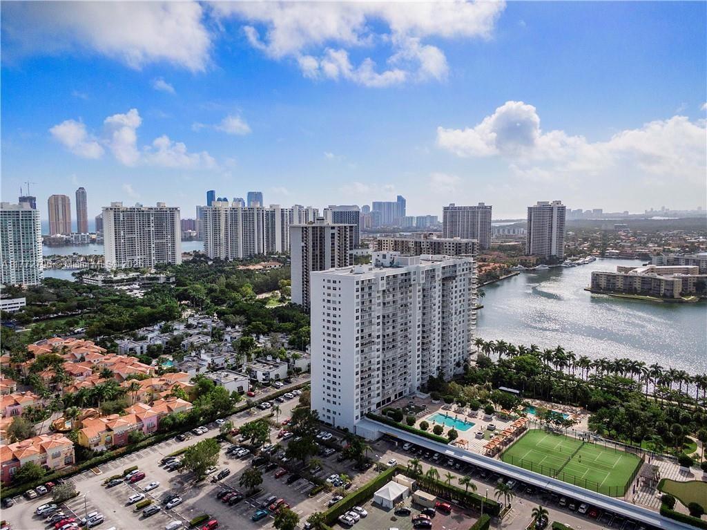 2851 Ne 183rd St 2006E, Aventura, Miami-Dade County, Florida - 2 Bedrooms  
2 Bathrooms - 