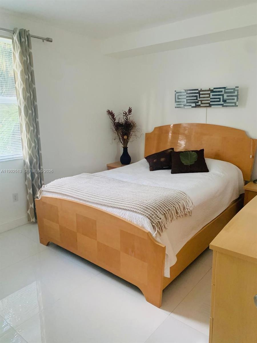 PORTO BELLAGIO CONDO - Residential Lease