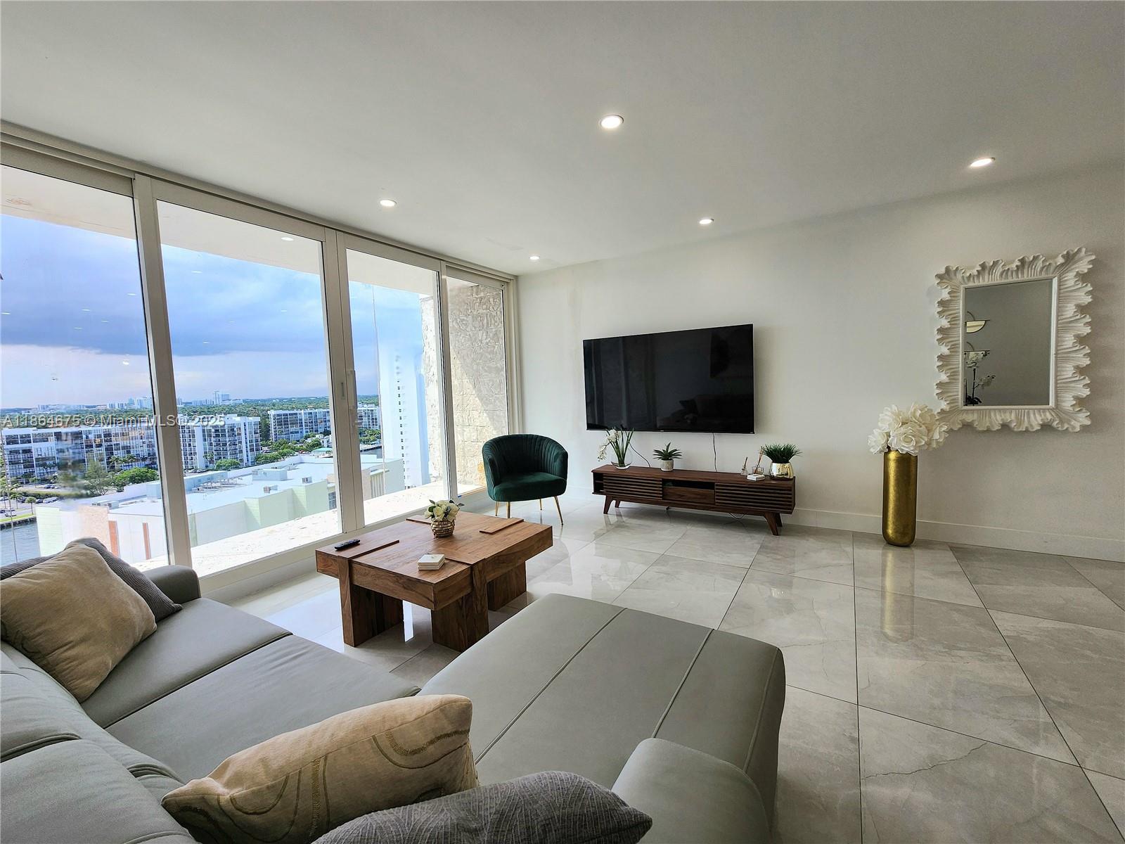 3505 S Ocean Dr 1502