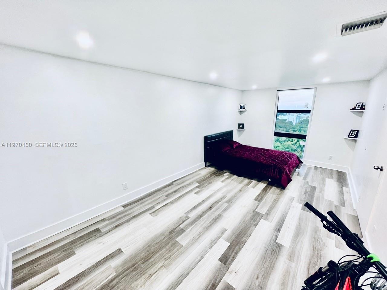 SAILBOAT CAY CONDO - Residential