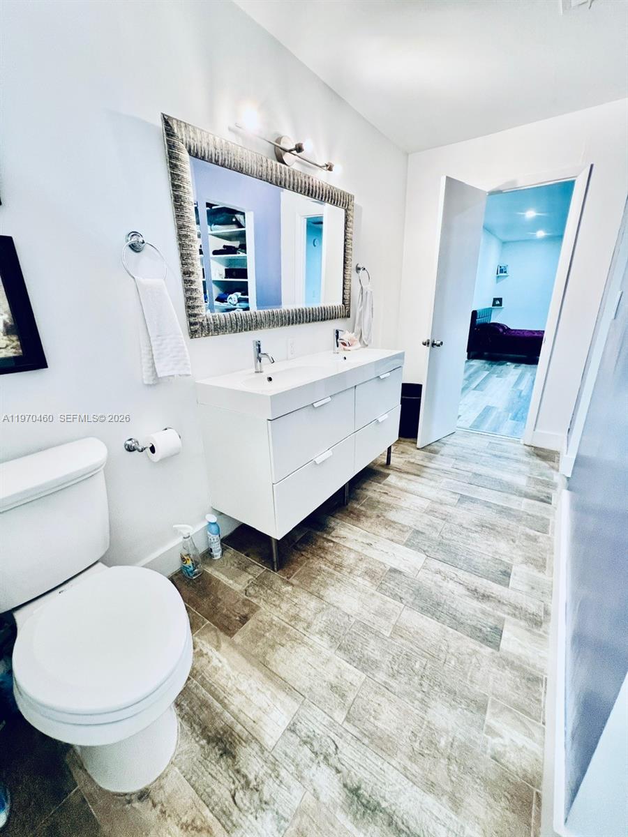 SAILBOAT CAY CONDO - Residential