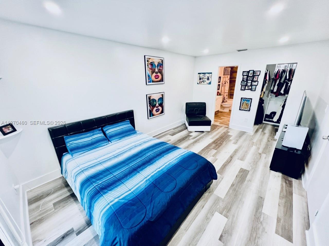 SAILBOAT CAY CONDO - Residential