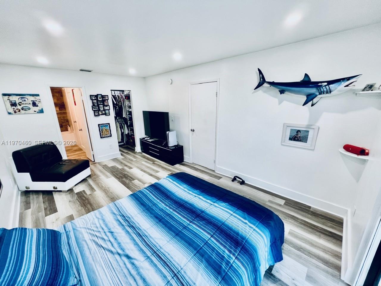 SAILBOAT CAY CONDO - Residential