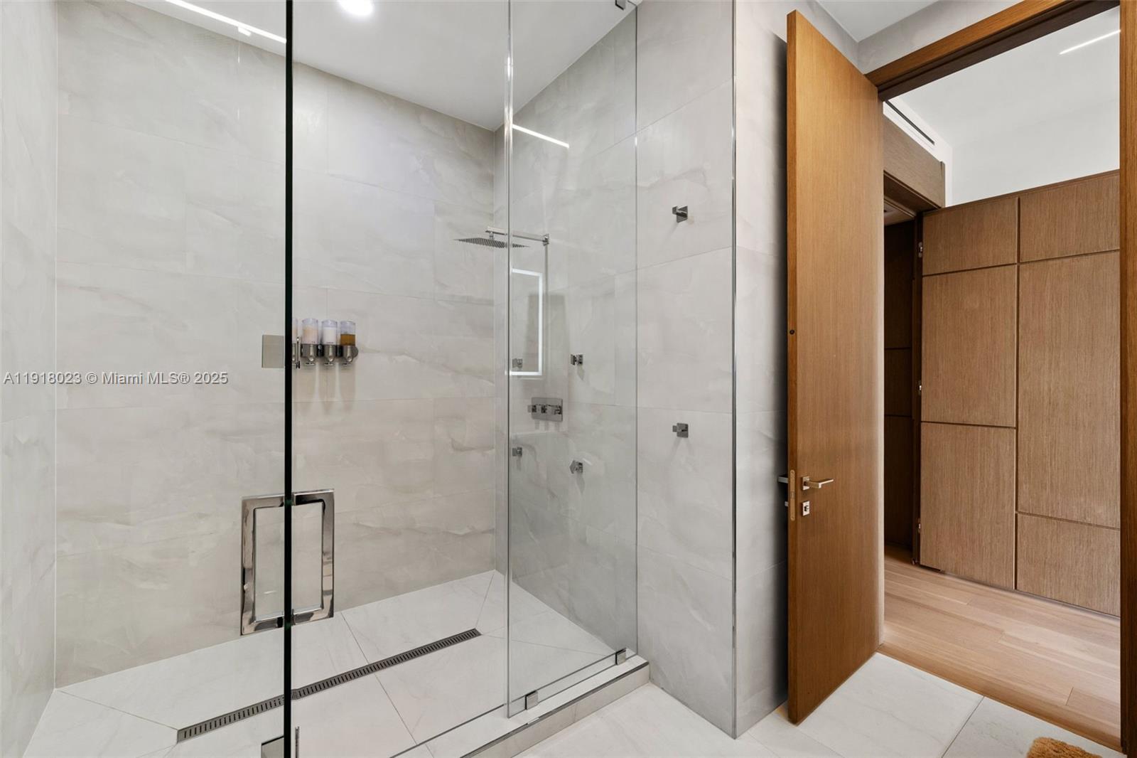 BELLE MEADE 1ST ADDN - Residential