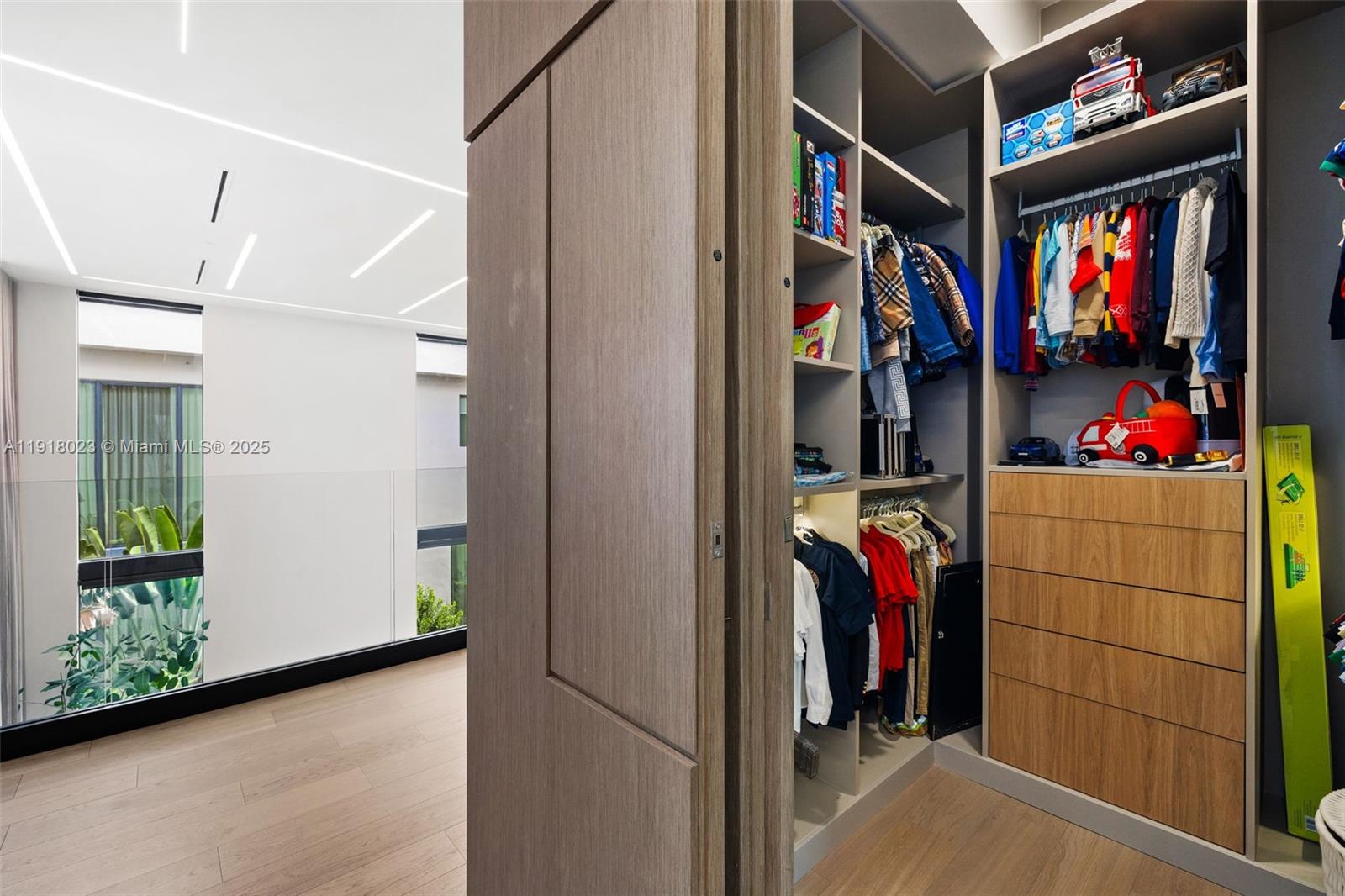 BELLE MEADE 1ST ADDN - Residential