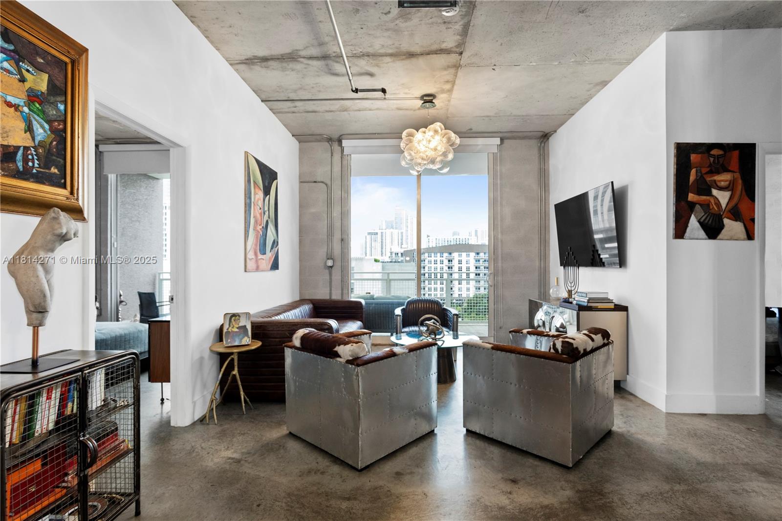 THE YORKER CONDO - Residential