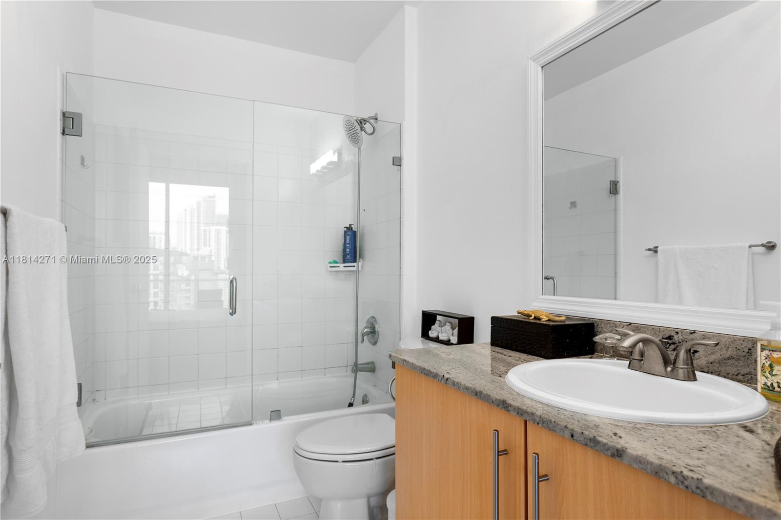 THE YORKER CONDO - Residential