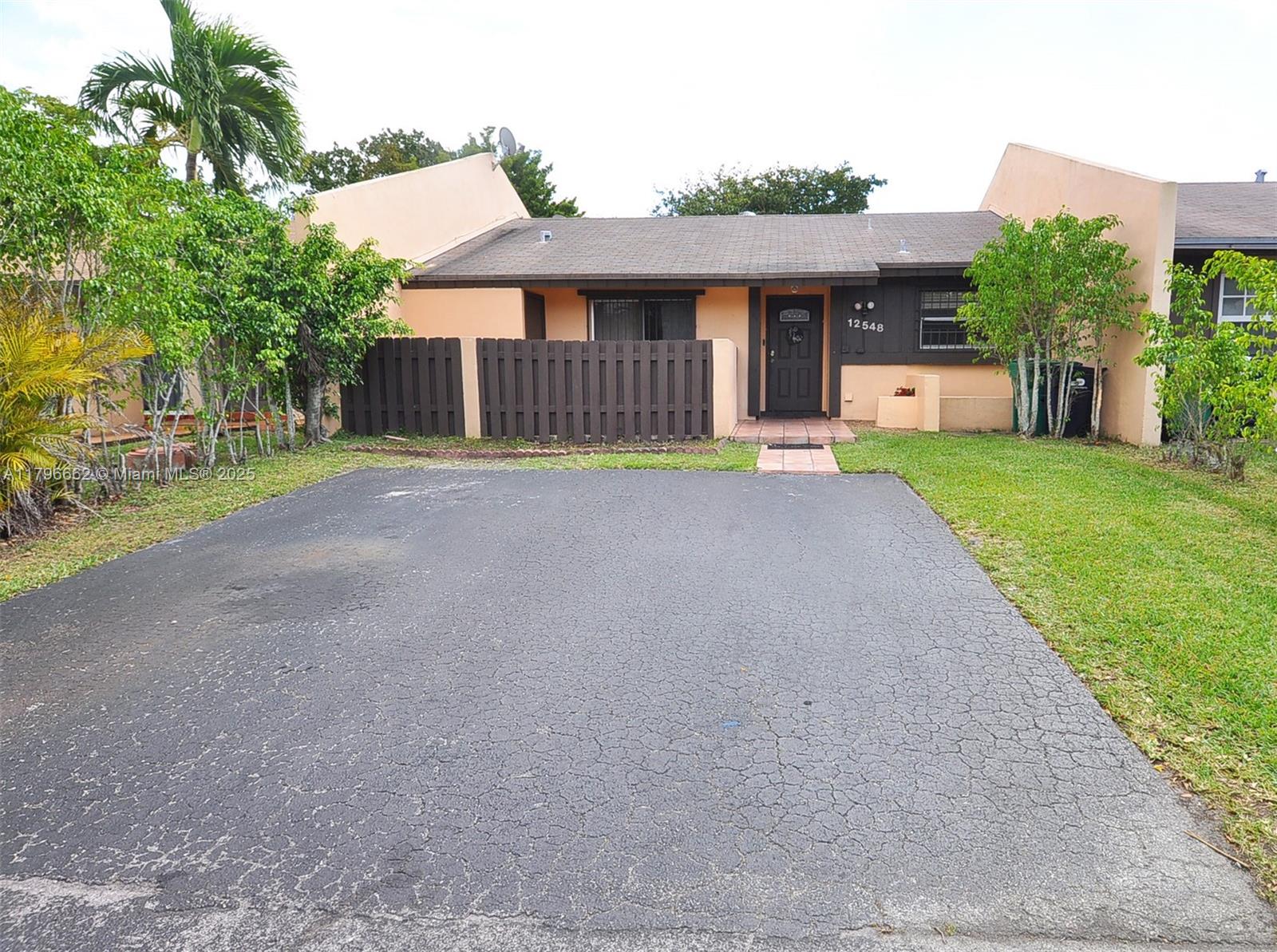 12548 Sw 119th Ter 12548, Miami, Broward County, Florida - 2 Bedrooms  
2 Bathrooms - 
