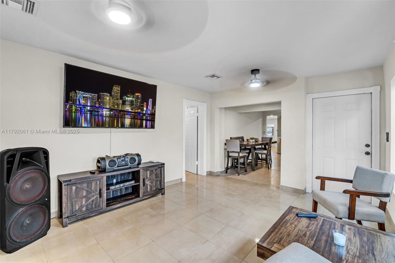 SCHOOL HOUSE SUB - Residential