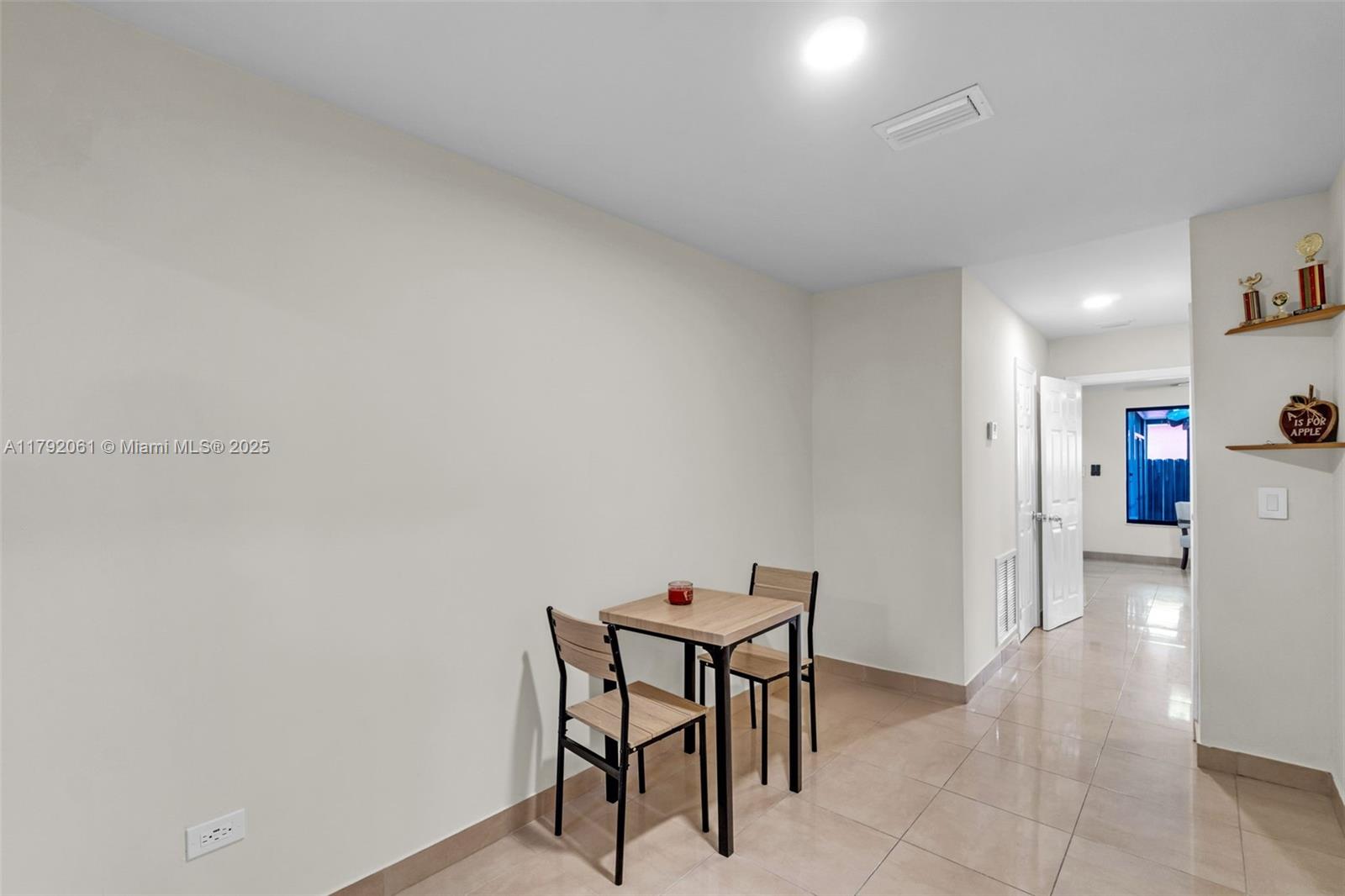 SCHOOL HOUSE SUB - Residential