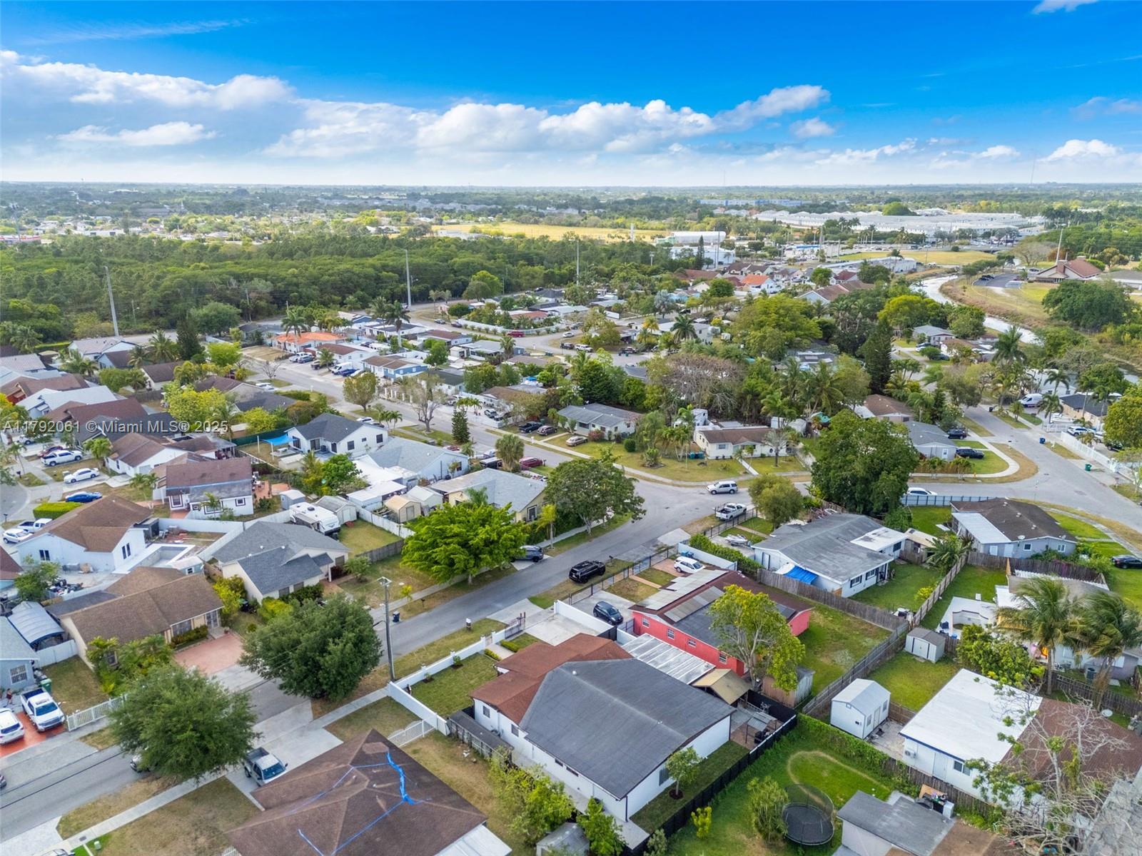 SCHOOL HOUSE SUB - Residential