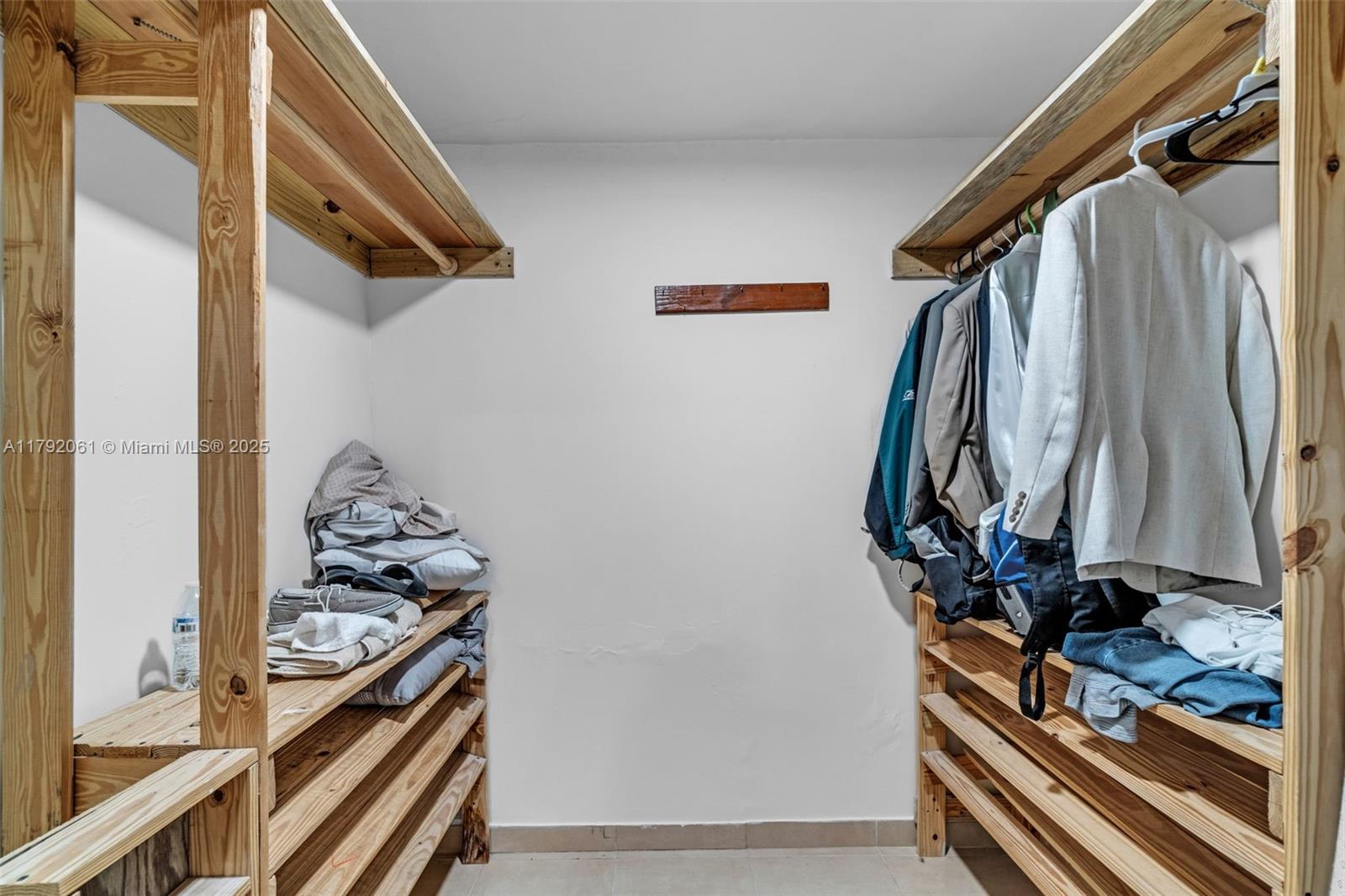 SCHOOL HOUSE SUB - Residential