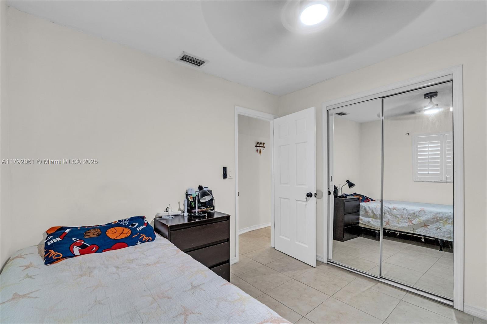 SCHOOL HOUSE SUB - Residential