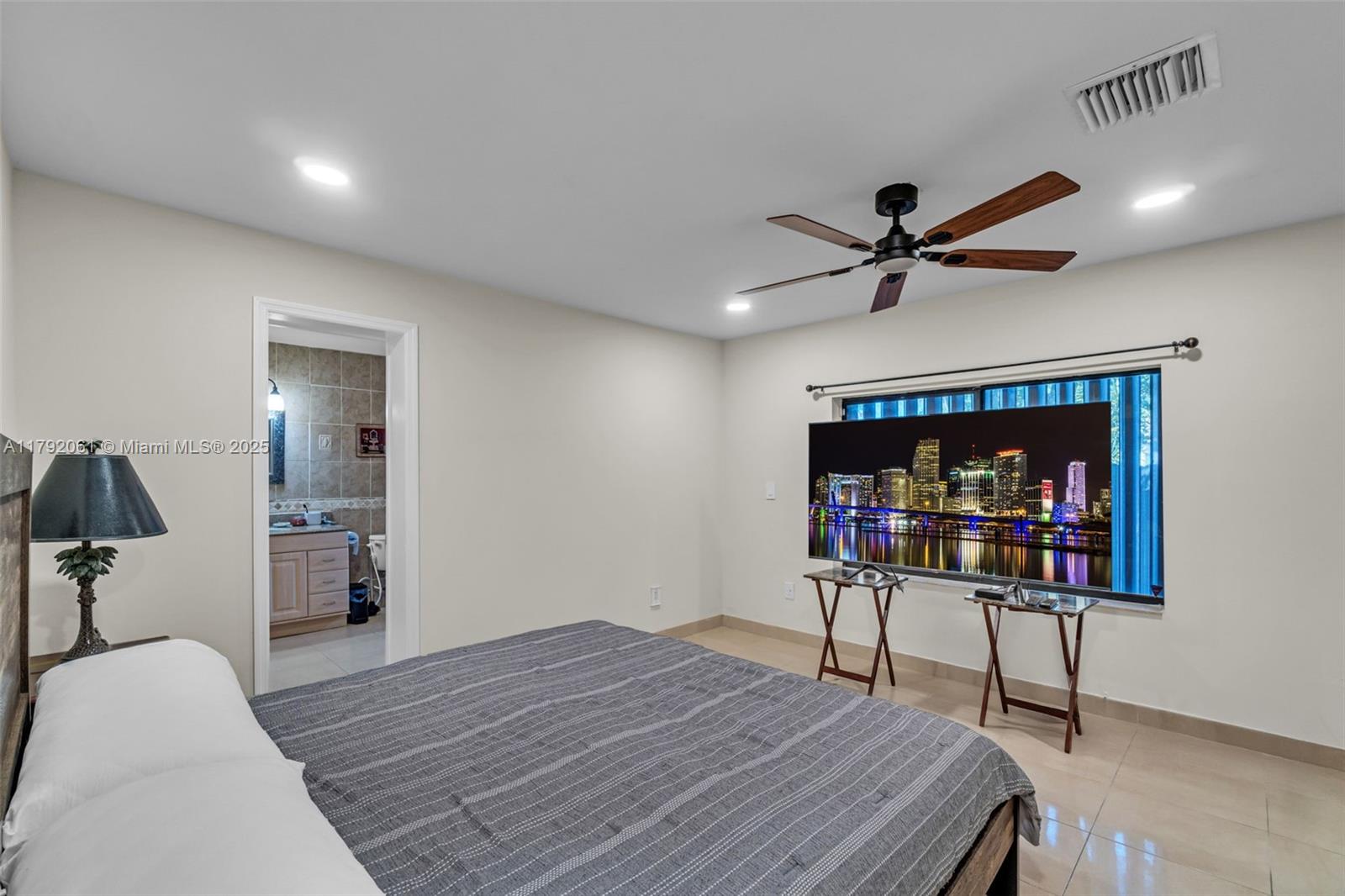 SCHOOL HOUSE SUB - Residential