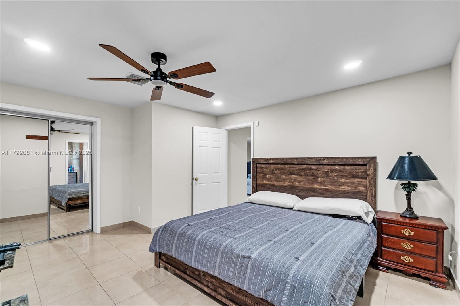 SCHOOL HOUSE SUB - Residential