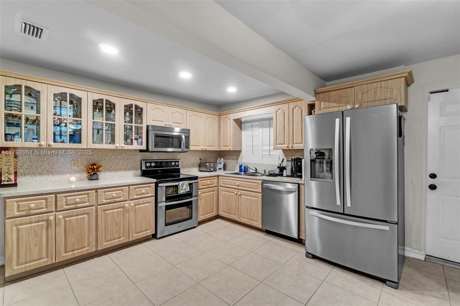 SCHOOL HOUSE SUB - Residential