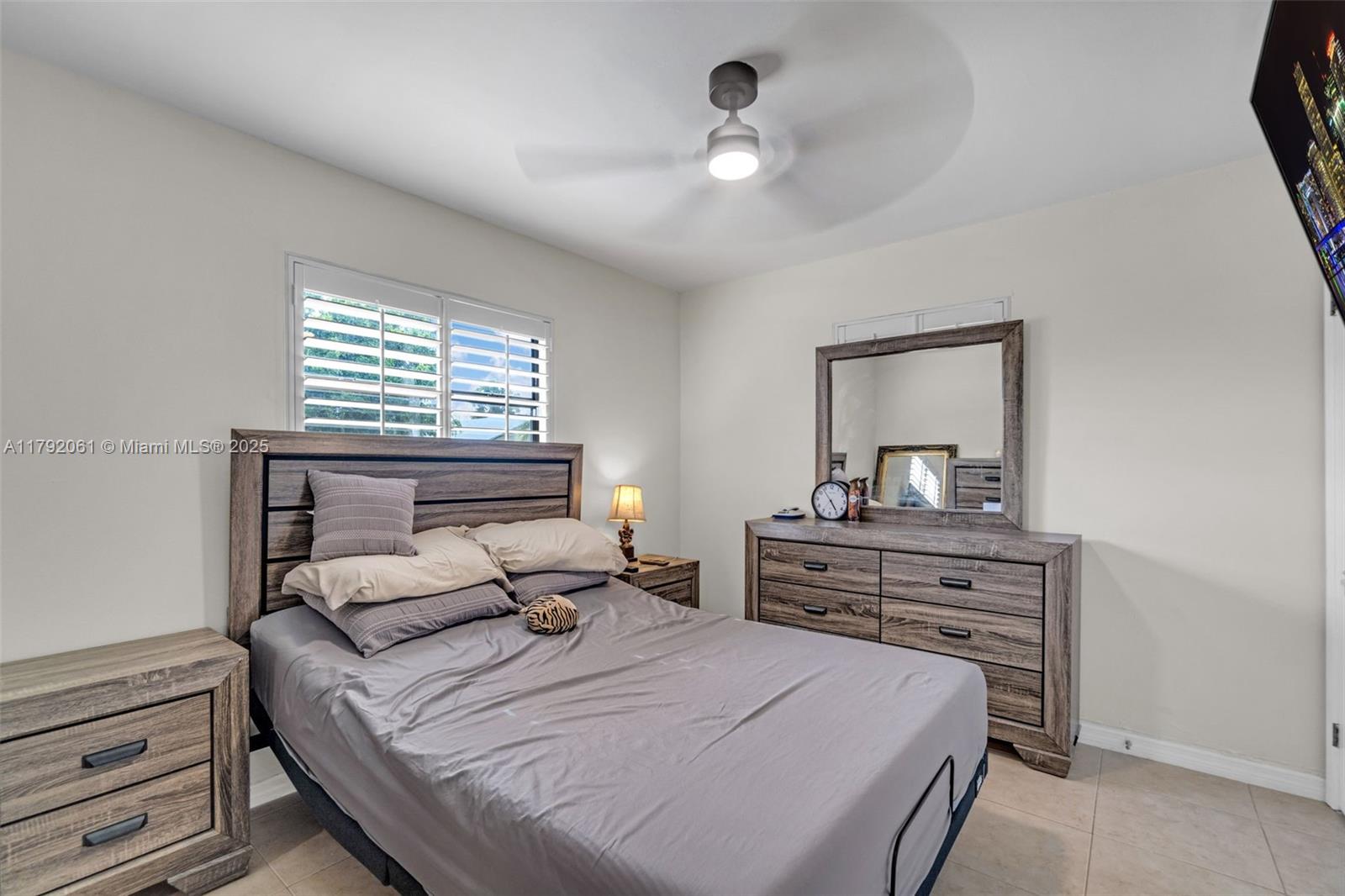 SCHOOL HOUSE SUB - Residential