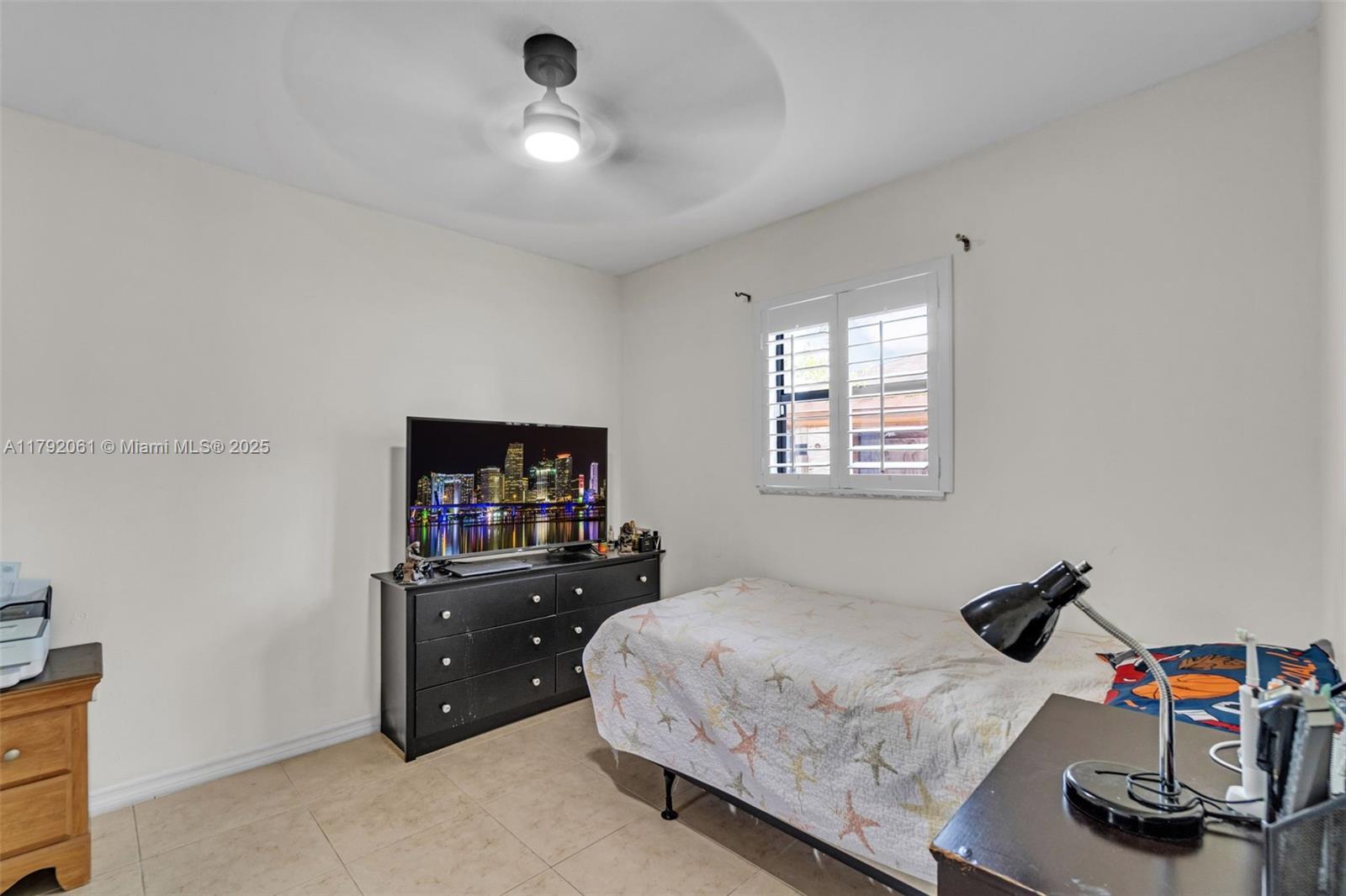 SCHOOL HOUSE SUB - Residential