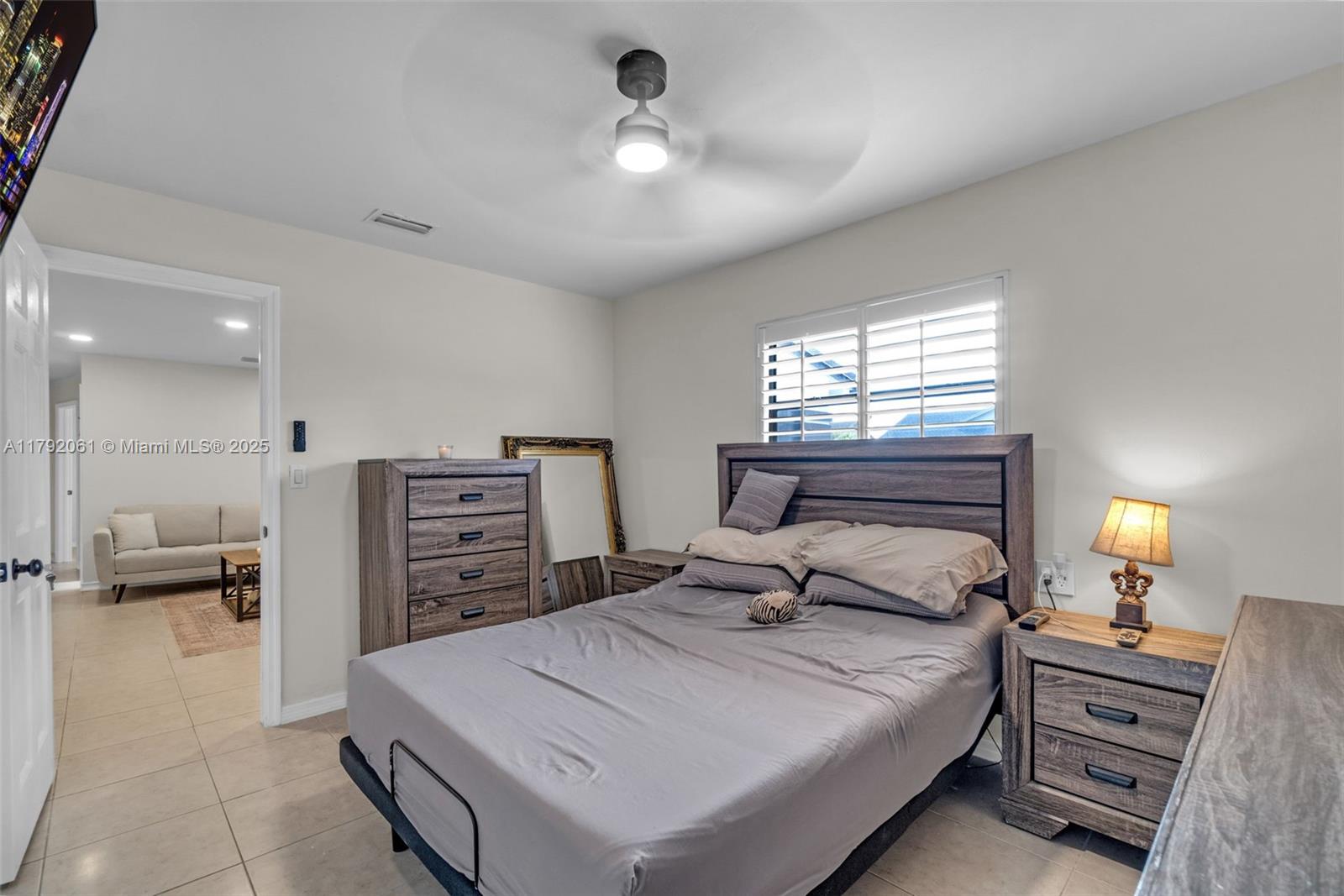 SCHOOL HOUSE SUB - Residential