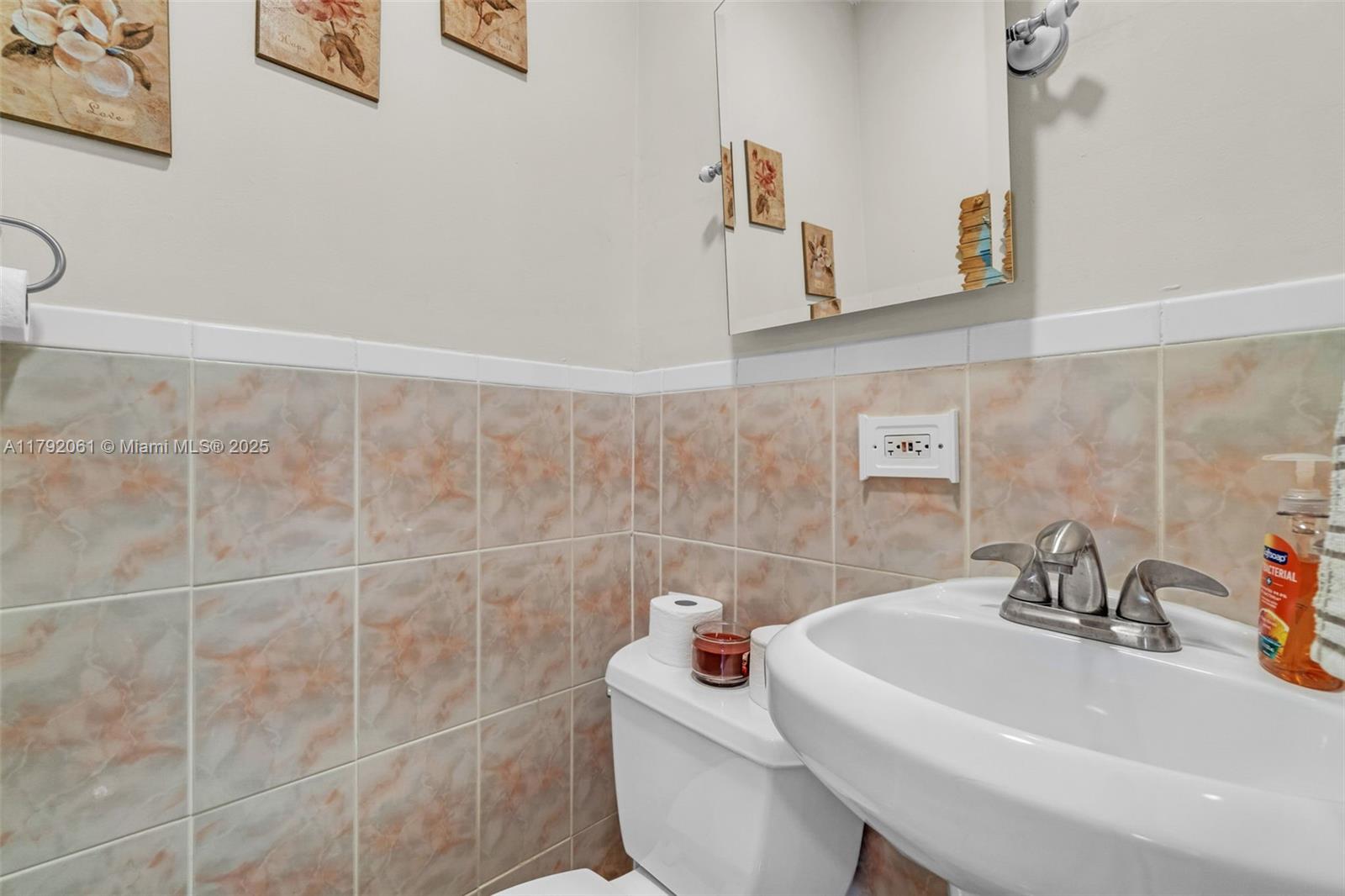 SCHOOL HOUSE SUB - Residential