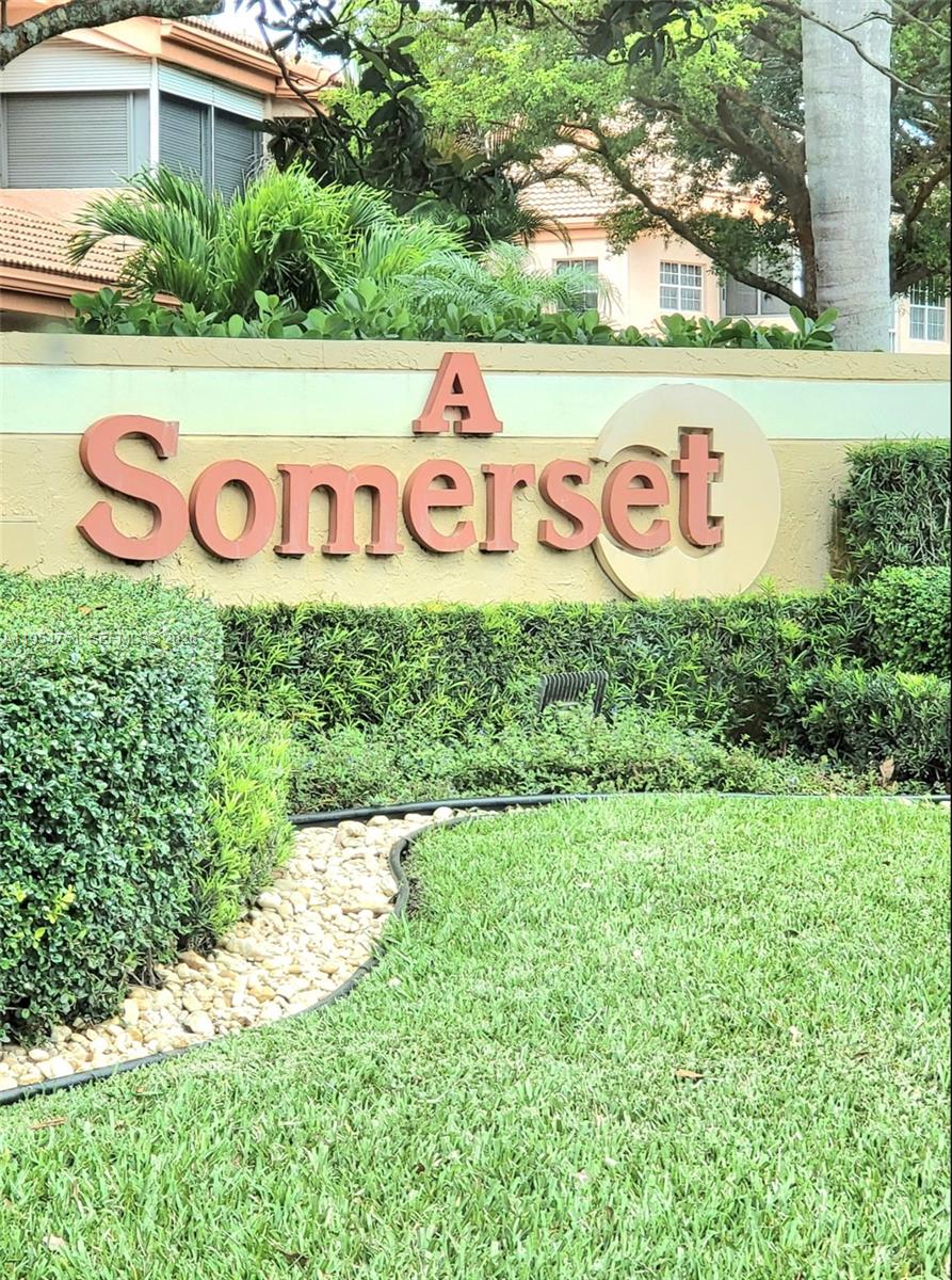 FAIRWAYS AT SOMERSET COND - Residential