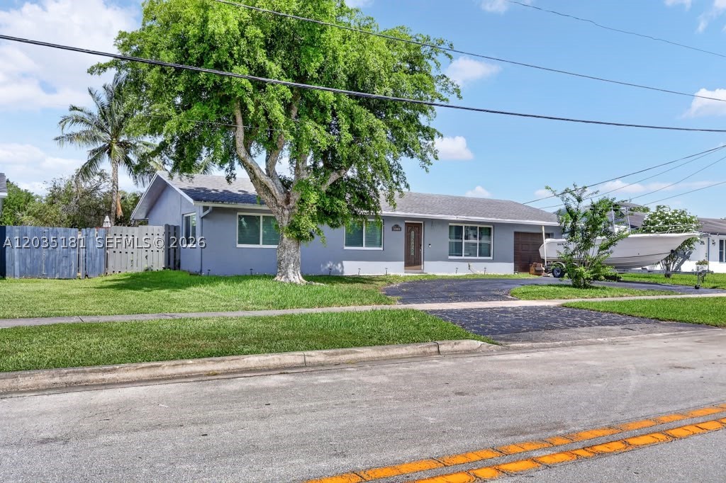 1000 W River Dr - Image 1
