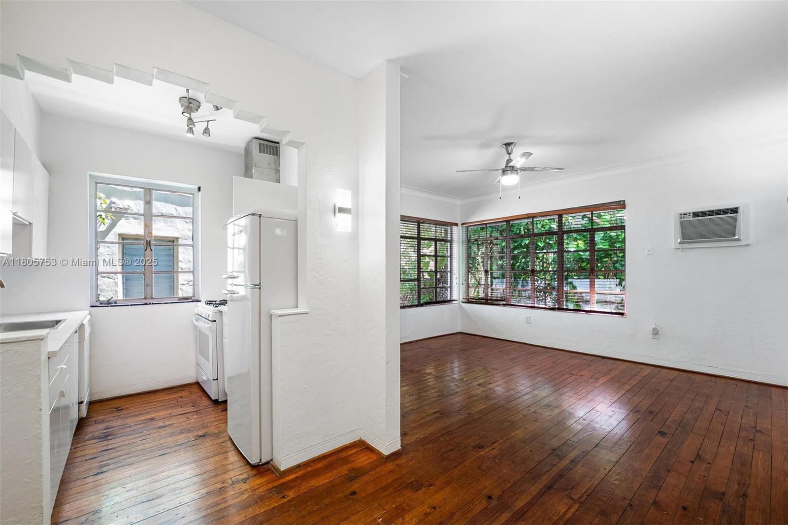1611 Euclid Ave 8, Miami Beach, Miami-Dade County, Florida - 1 Bathrooms - 