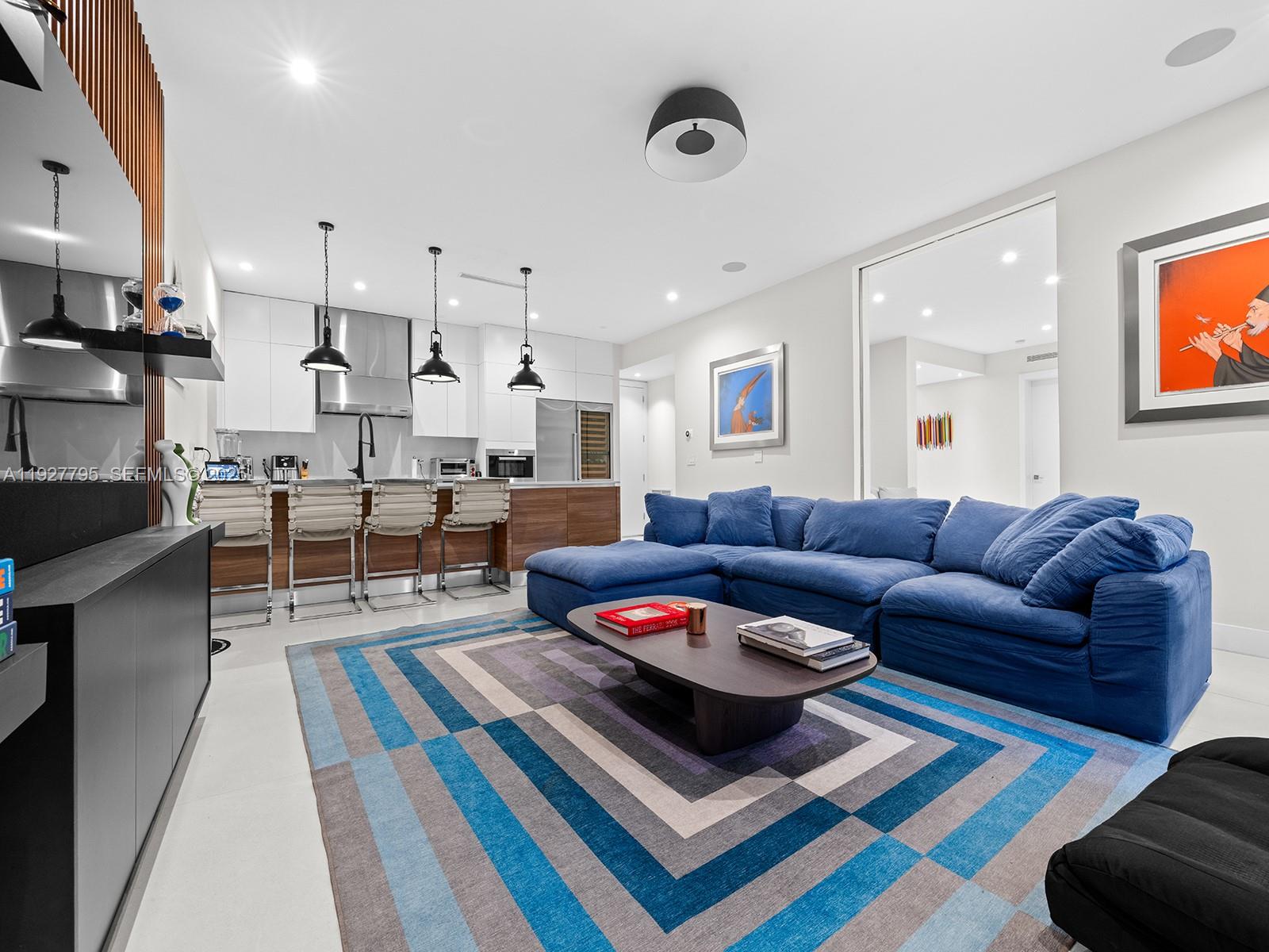 SUNSHINE FRUITS CO - Residential