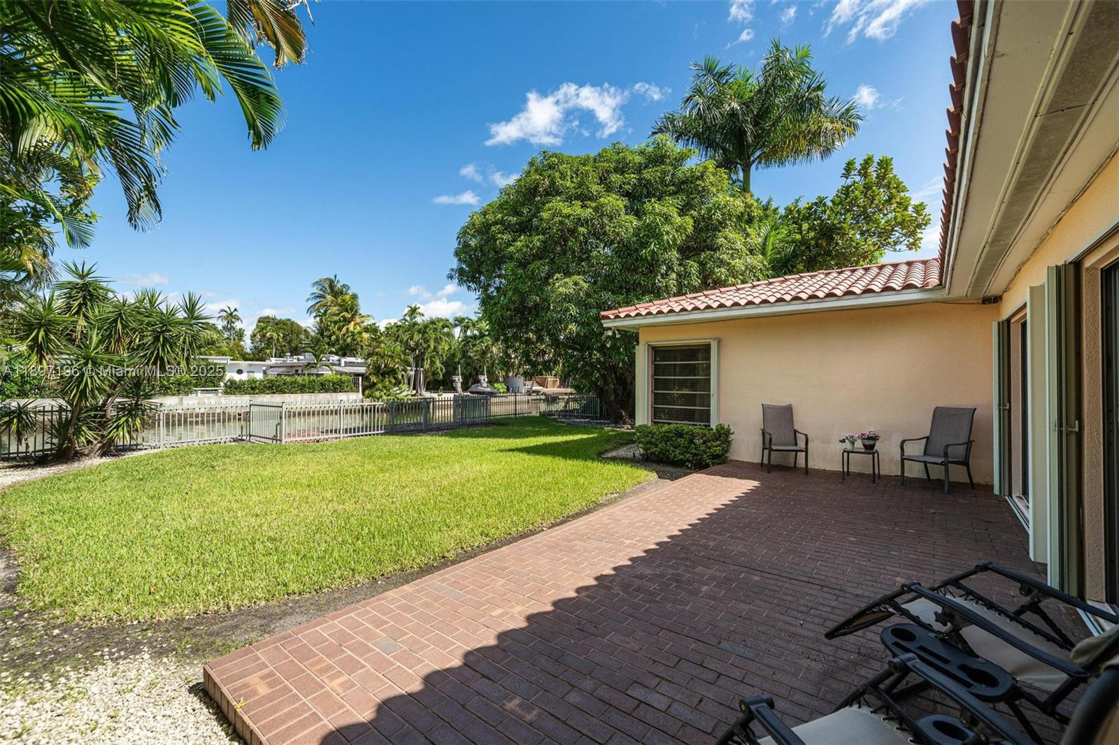 BISCAYNE POINT - Residential