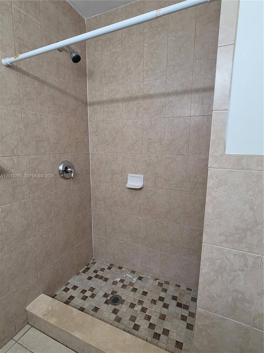 BIRD ROAD HIGHLANDS - Residential Lease