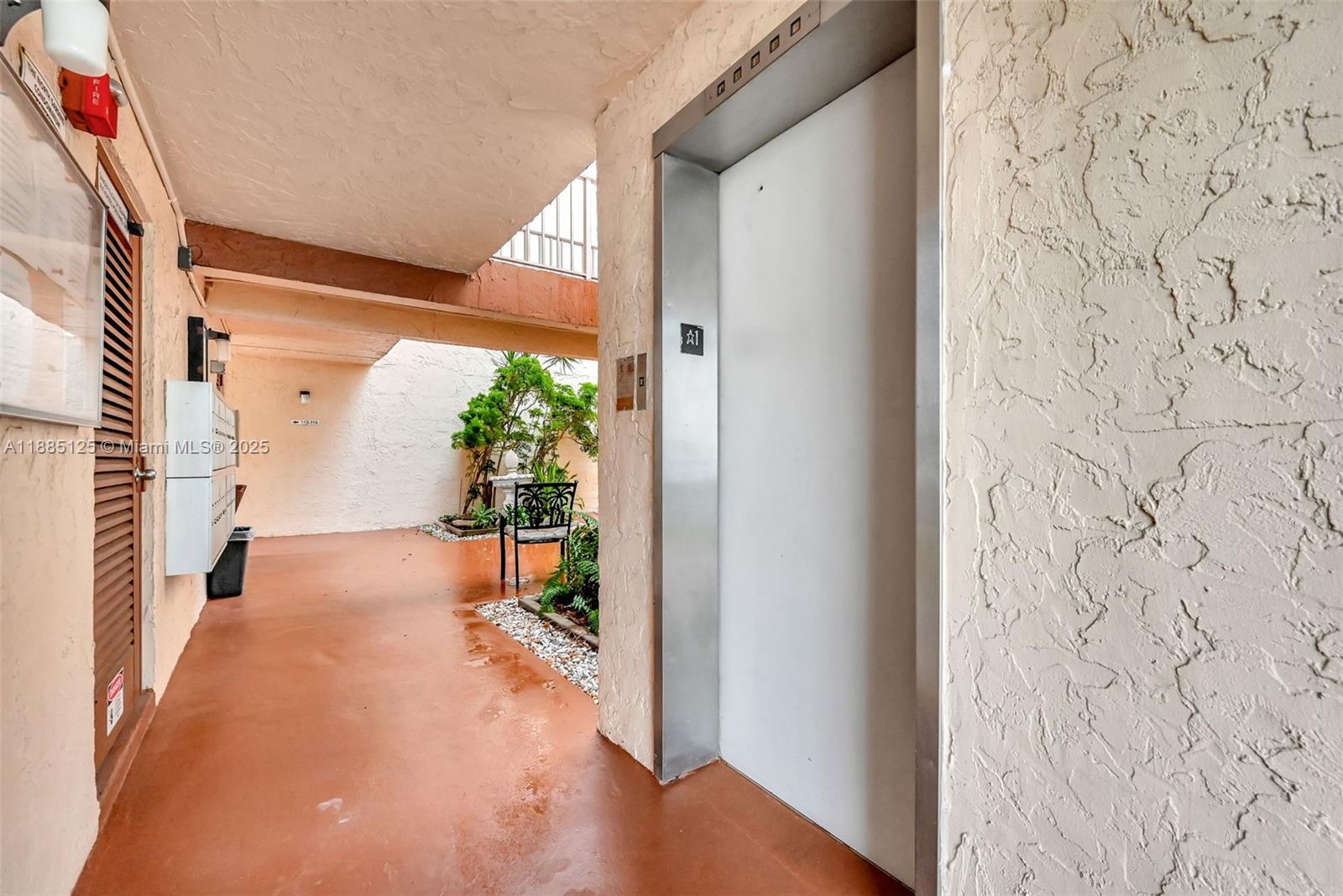 View photos, virtual tours, details... 700 SE 6th Ave 304