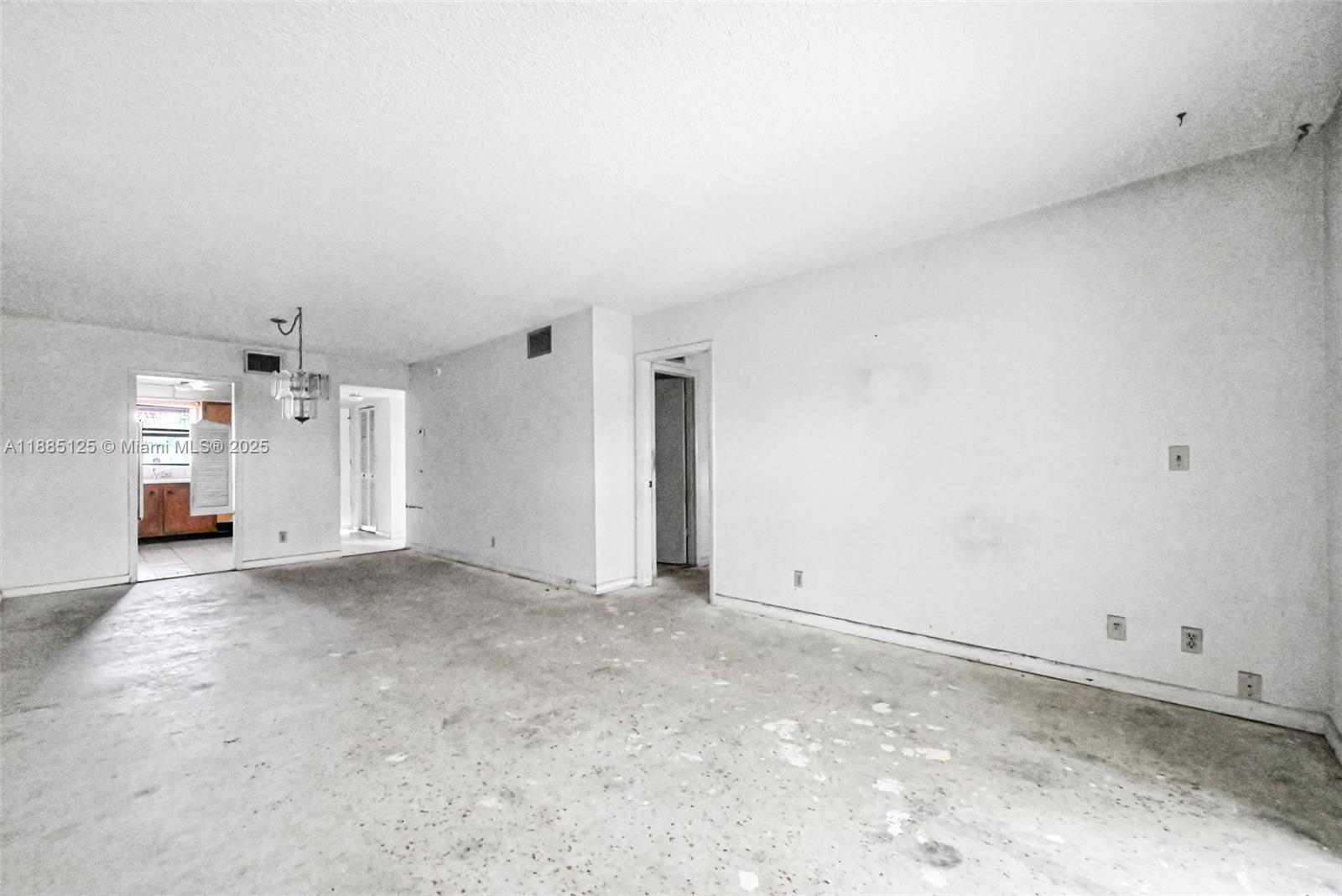 NORTH GARDEN CONDO OF DEE - Residential