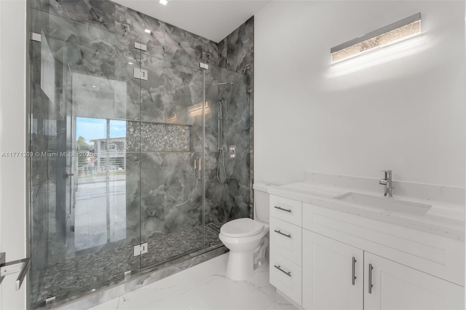 LAKE SURPRISE ESTATES - Residential