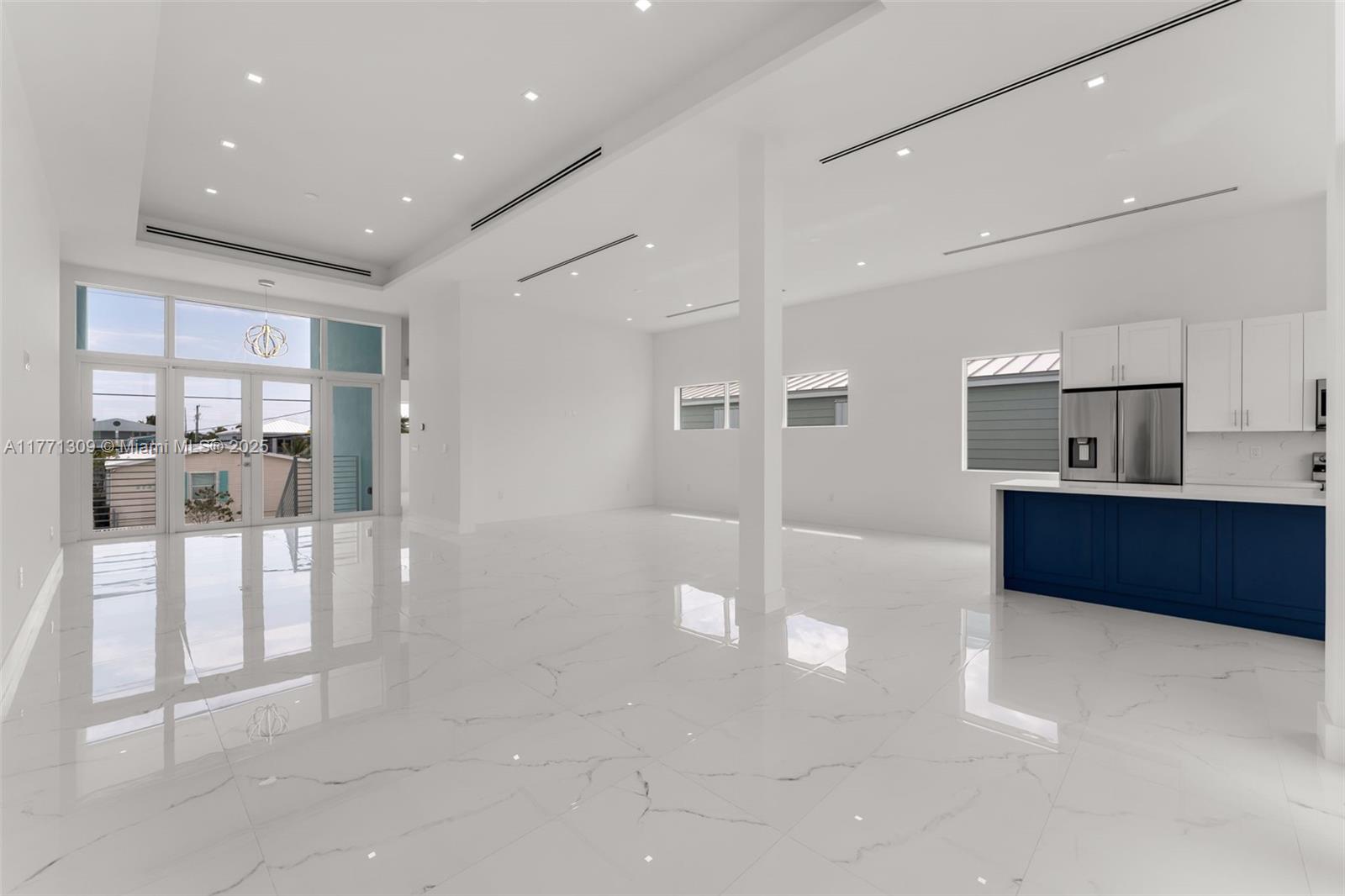 LAKE SURPRISE ESTATES - Residential