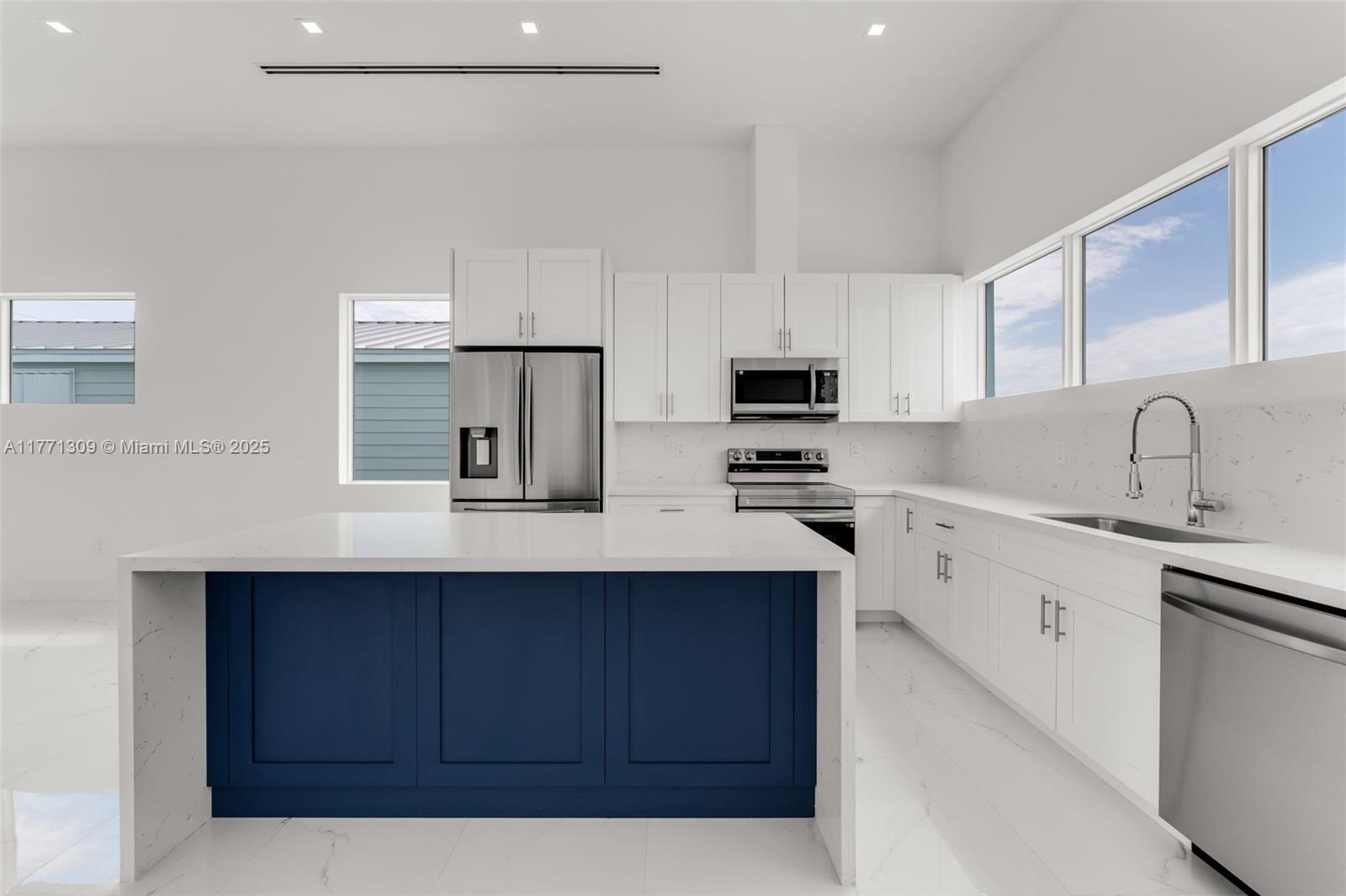 LAKE SURPRISE ESTATES - Residential