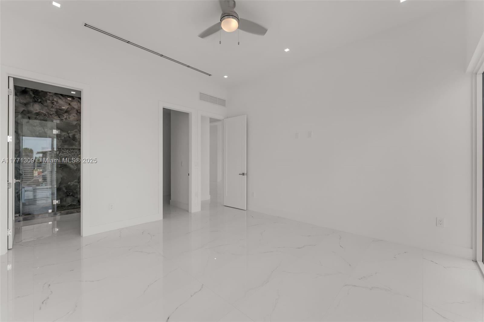 LAKE SURPRISE ESTATES - Residential