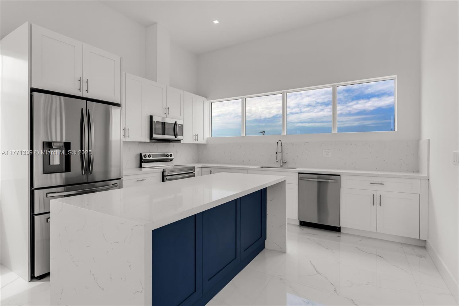 LAKE SURPRISE ESTATES - Residential