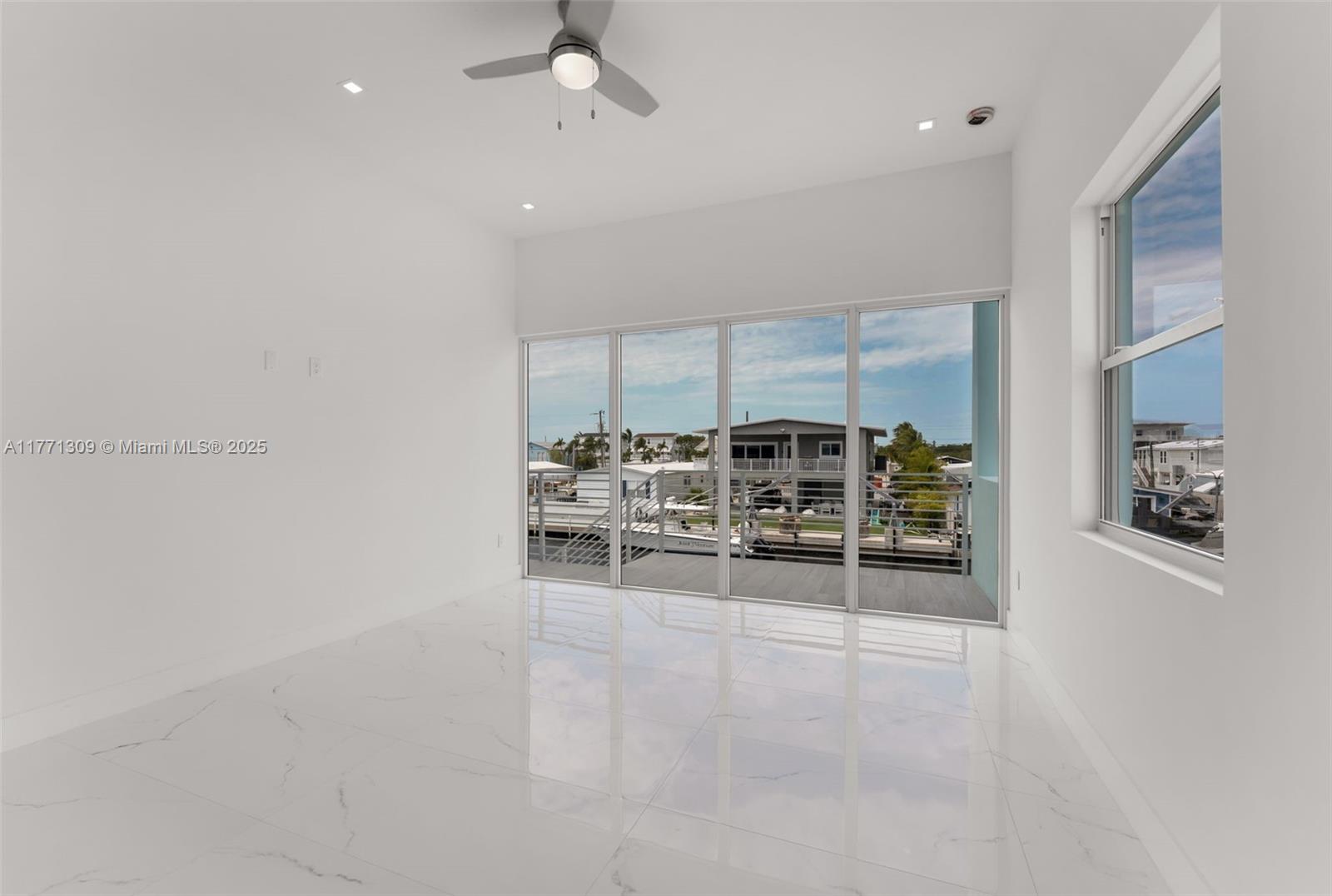 LAKE SURPRISE ESTATES - Residential