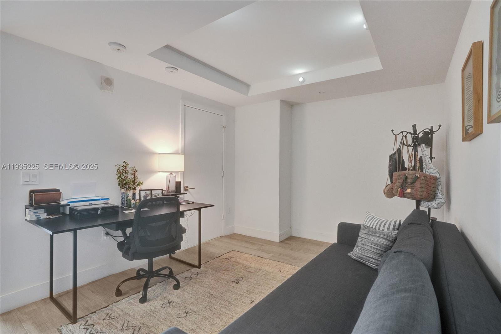 3401 MIDTOWN CONDO - Residential