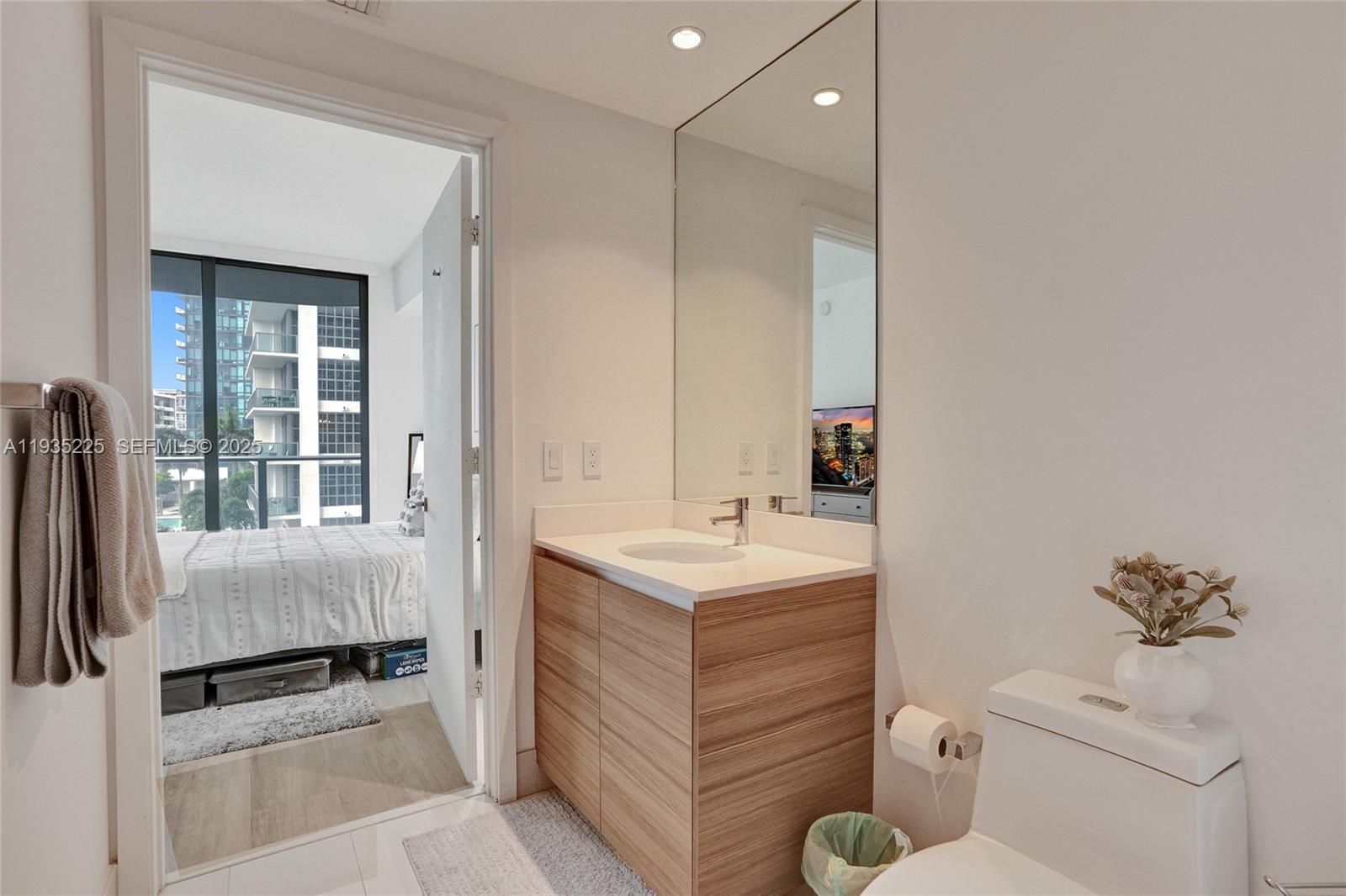 3401 MIDTOWN CONDO - Residential