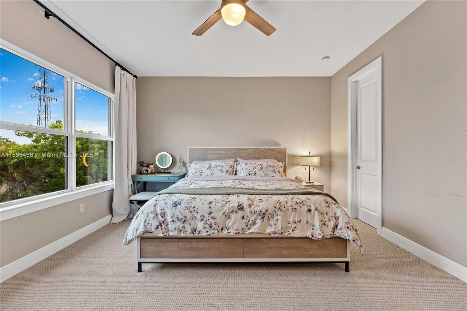HILLCREST COUNTRY CLUB SO - Residential