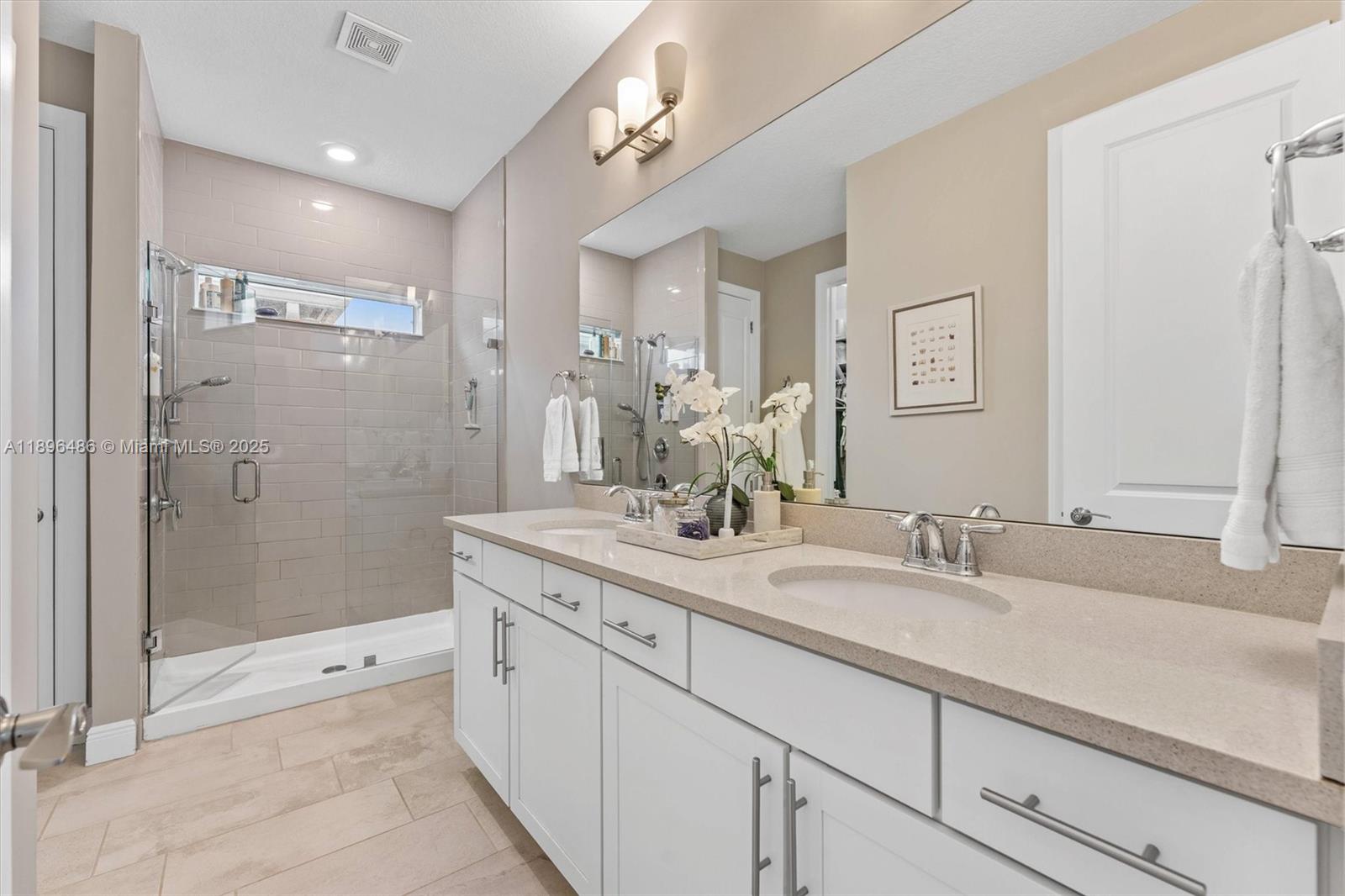 HILLCREST COUNTRY CLUB SO - Residential